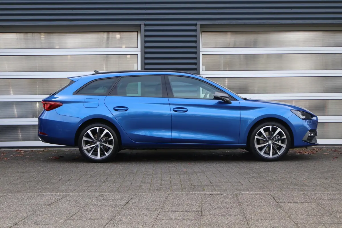 1.5 TSI 204pk e-Hybrid FR Business | Trekhaak | Stoelverwarming | Achterklep Elektrisch