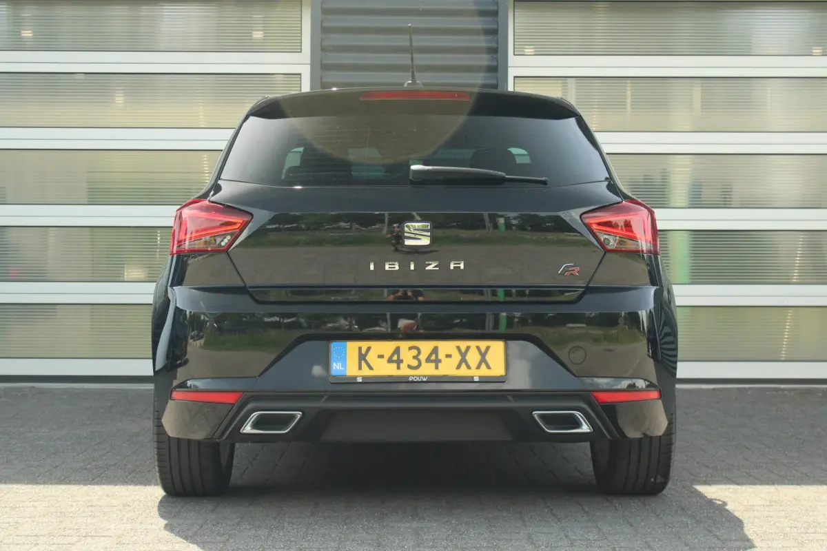 1.0 TSI 95pk FR Business Intense | Navigatie | Apple CarPlay/ Android Auto | Cruise Control | Airco Automatisch