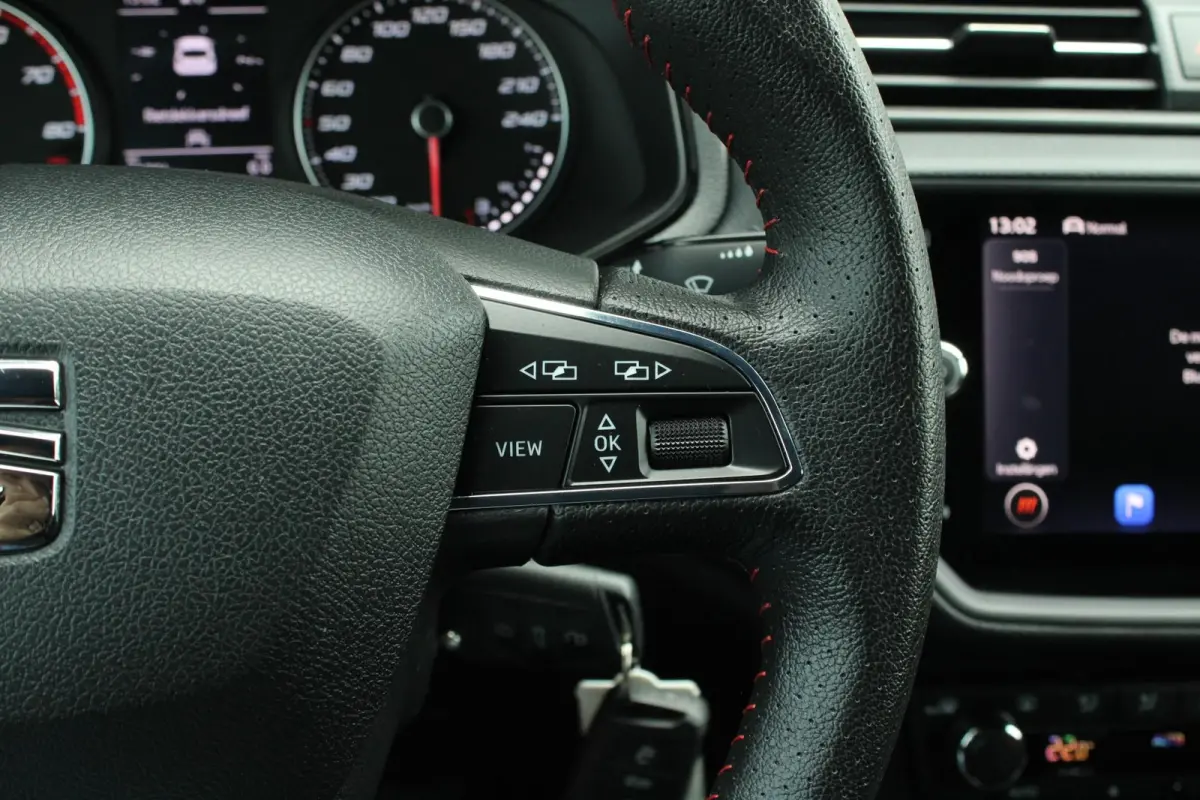 1.0 TSI 95pk FR Business Intense | Navigatie | Apple CarPlay/ Android Auto | Cruise Control | Airco Automatisch