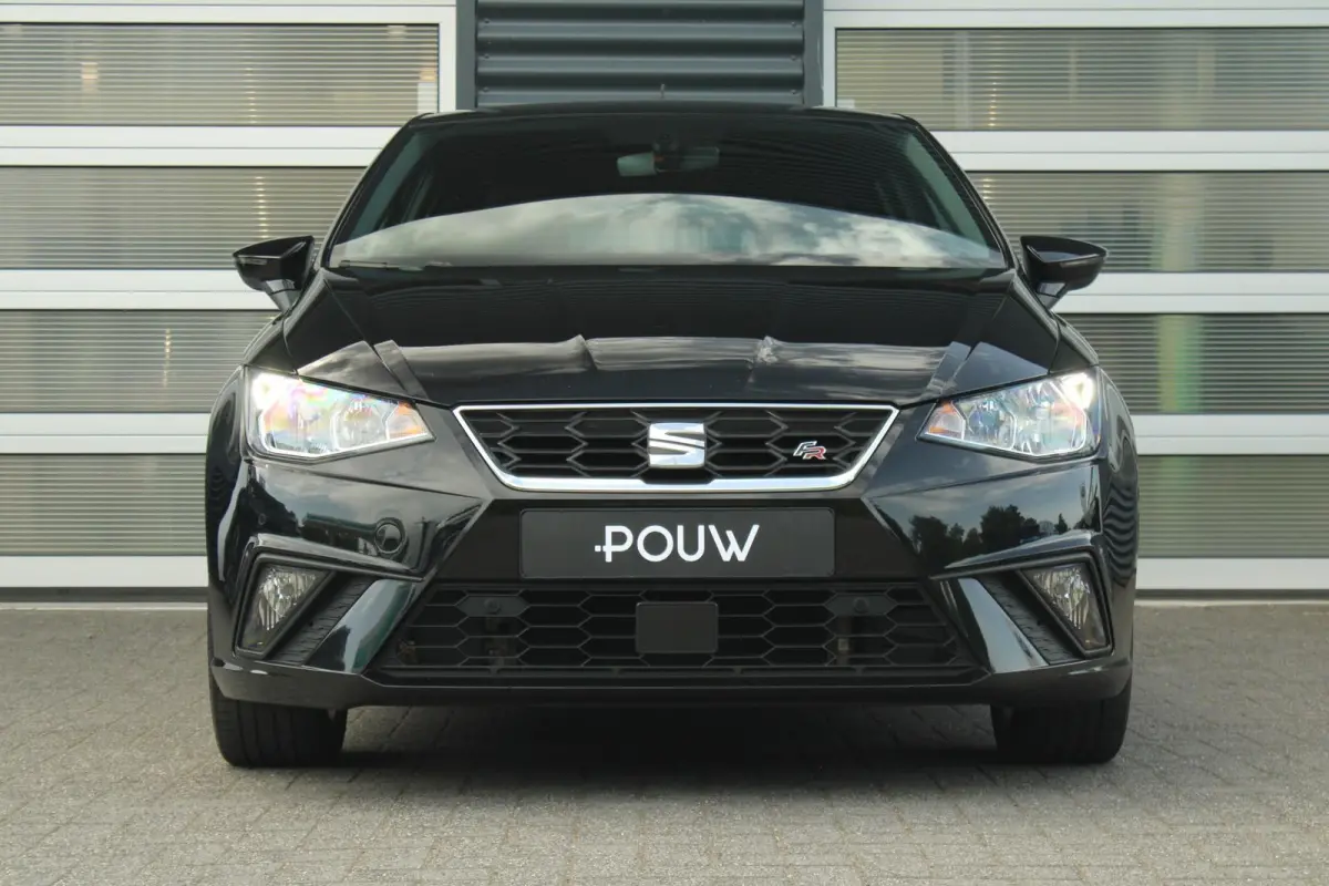 1.0 TSI 95pk FR Business Intense | Navigatie | Apple CarPlay/ Android Auto | Cruise Control | Airco Automatisch