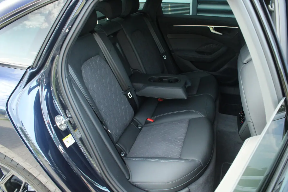 2.0 e-hybrid 299pk quattro S Edition | Achterasbesturing | 21" Velgen