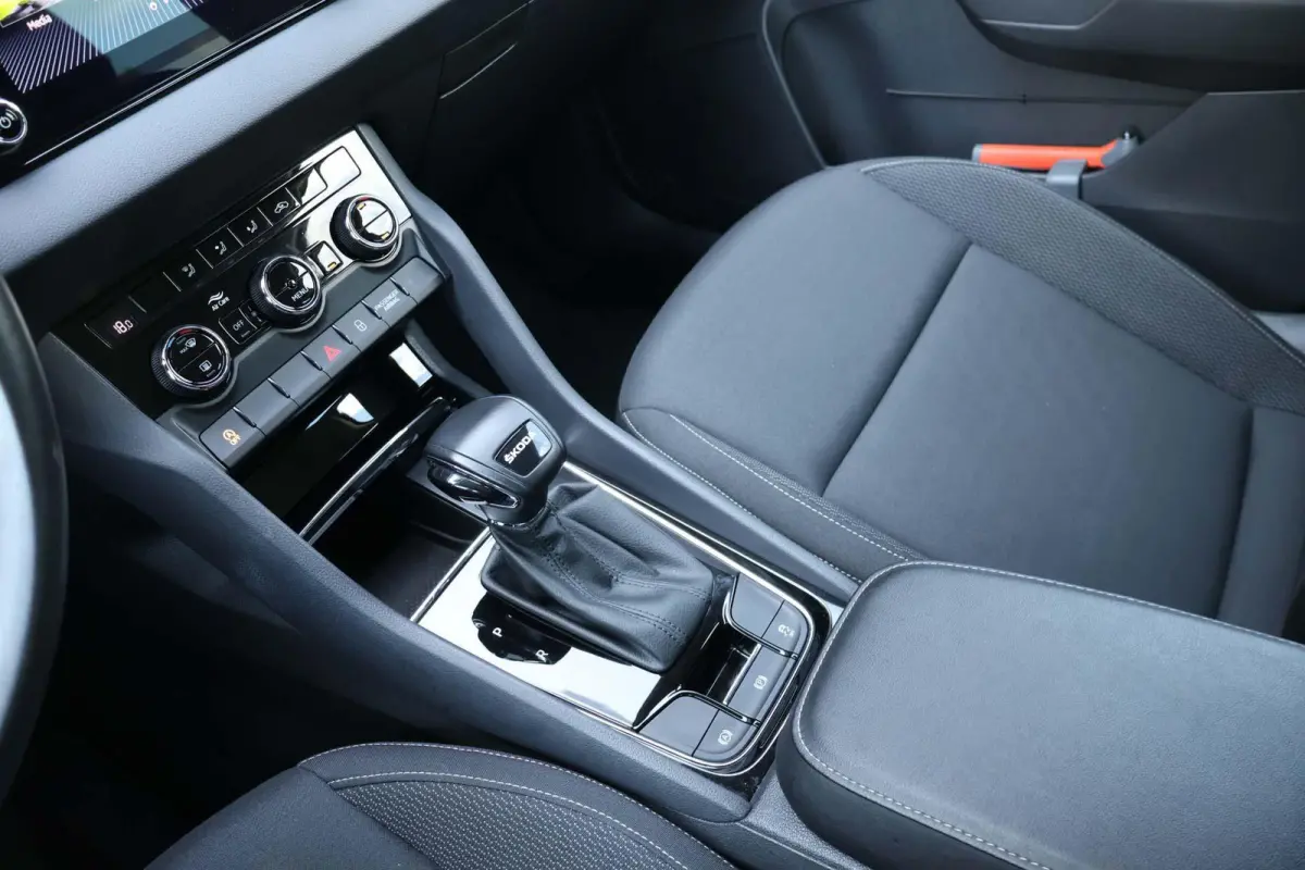 1.5 TSI 150pk DSG ACT Business Edition | Navigatie | Apple CarPlay/ Android Auto | Airco Automatisch | Elekt. Achterklep | Cruise Control