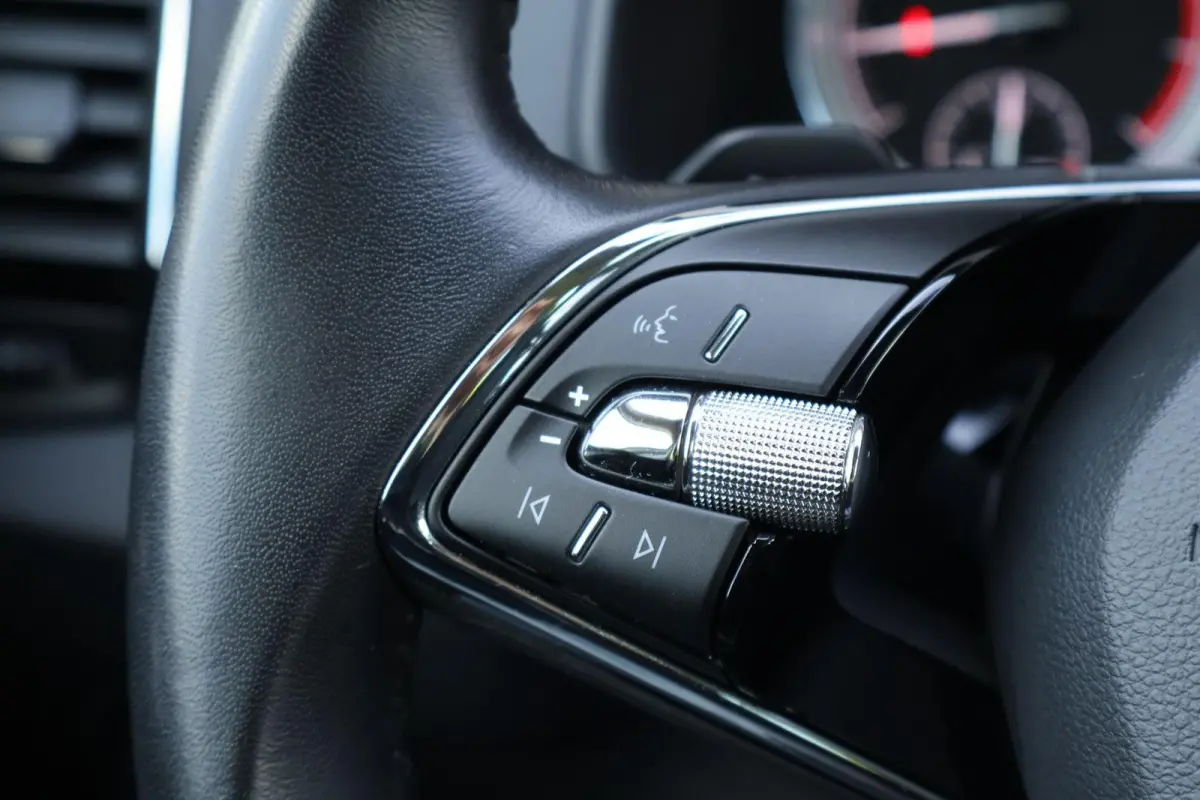 1.5 TSI 150pk DSG ACT Business Edition | Navigatie | Apple CarPlay/ Android Auto | Airco Automatisch | Elekt. Achterklep | Cruise Control