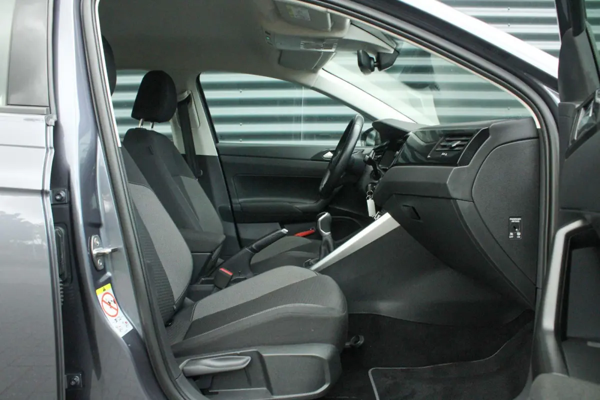 1.0 TSI 95pk Life | Apple CarPlay & Android Auto | Navigatie | Parkeersensoren