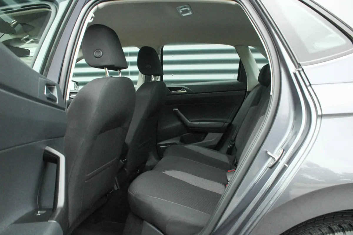 1.0 TSI 95pk Life | Apple CarPlay & Android Auto | Navigatie | Parkeersensoren