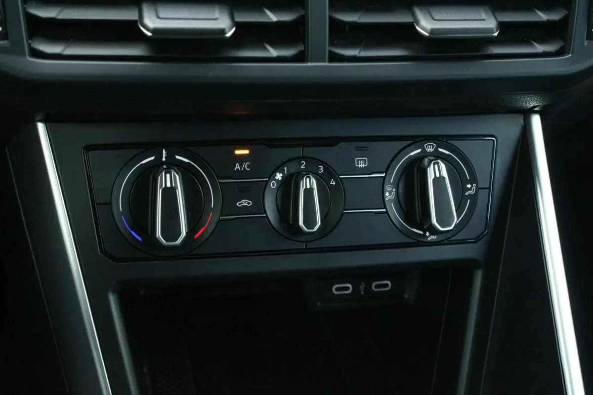 1.0 TSI 95pk Life | Apple CarPlay & Android Auto | Navigatie | Parkeersensoren