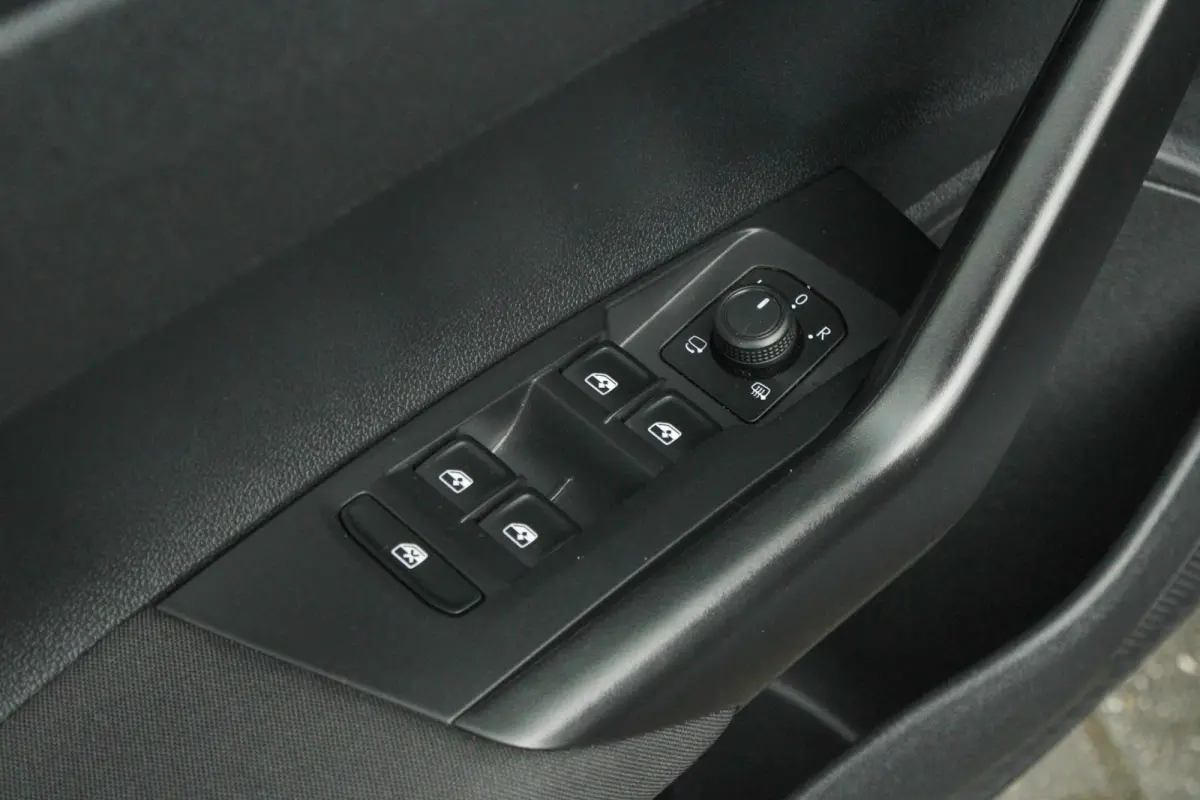 1.0 TSI 95pk Life | Apple CarPlay & Android Auto | Navigatie | Parkeersensoren