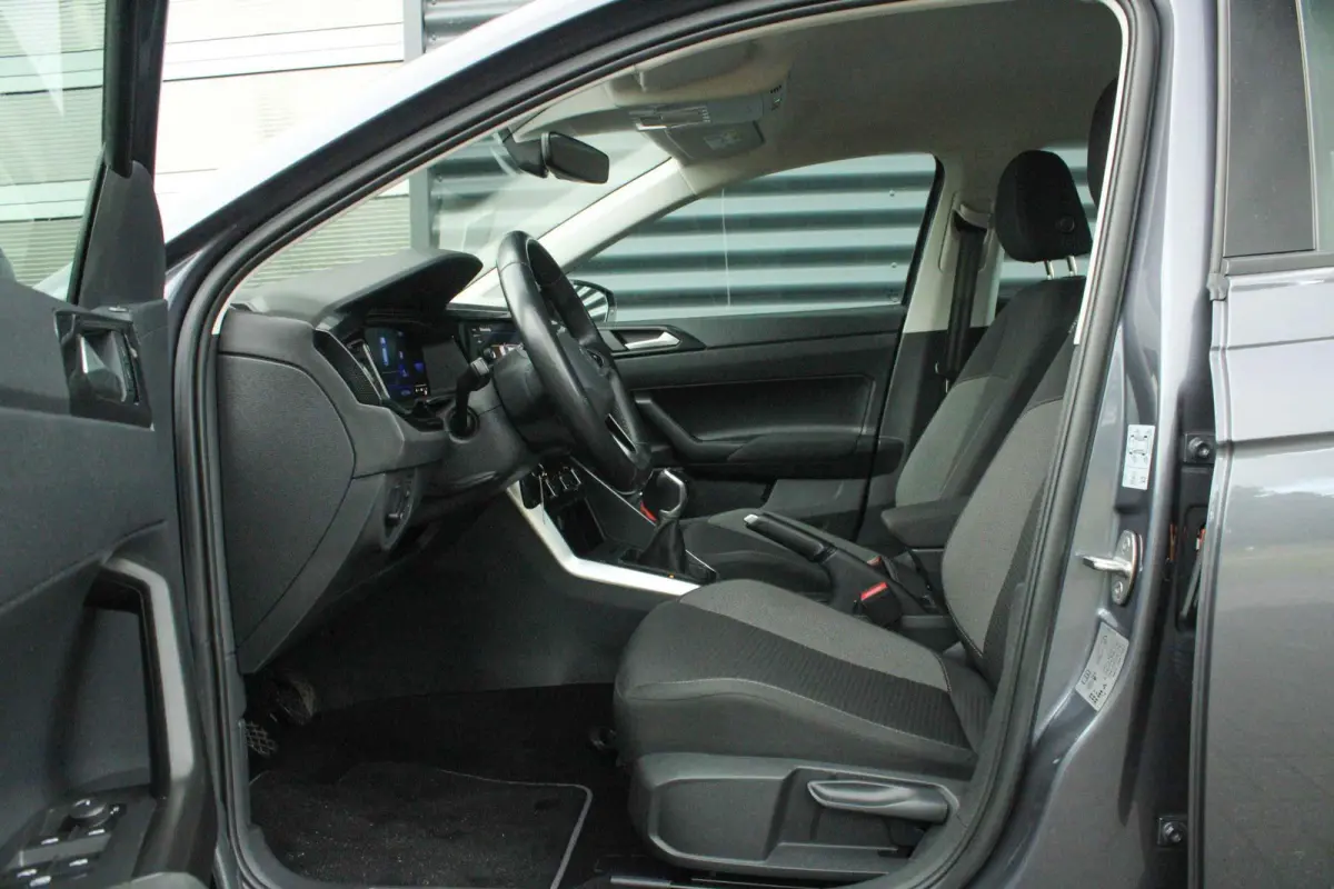 1.0 TSI 95pk Life | Apple CarPlay & Android Auto | Navigatie | Parkeersensoren