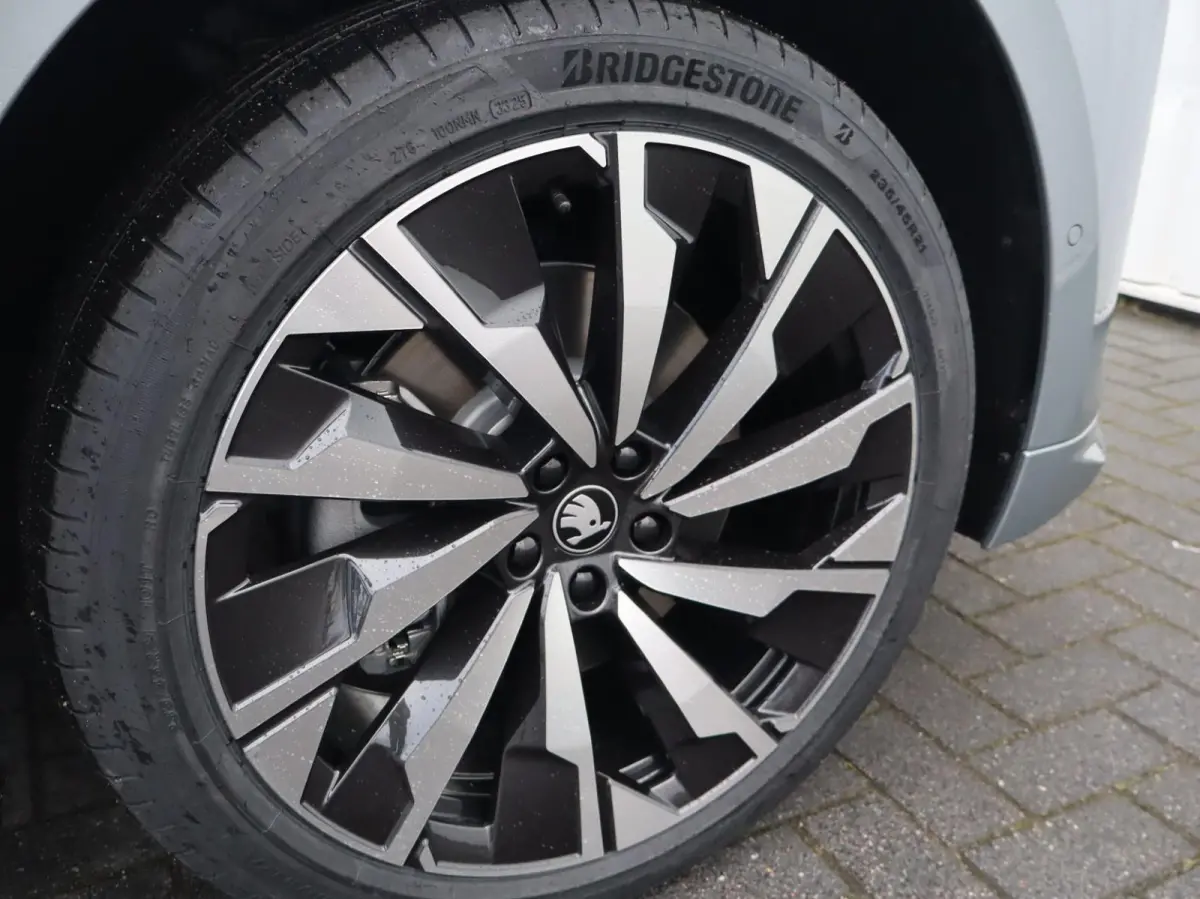 286pk 85 Sportline | Business Upgrade Maxx | 21" Velgen