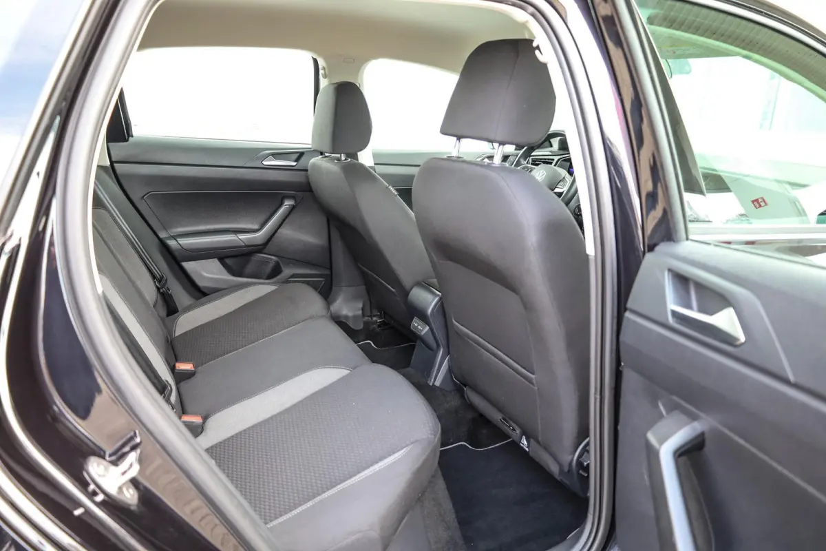 1.0 TSI 95pk Life | Adaptieve Cruise Control | Apple Carplay & Android Auto | Parkeersensoren