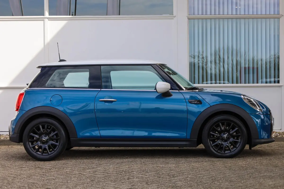 1.5 136pk Cooper Camden Edition | LED Verlichting | Parkeersensoren | Apple Carplay/Android Auto