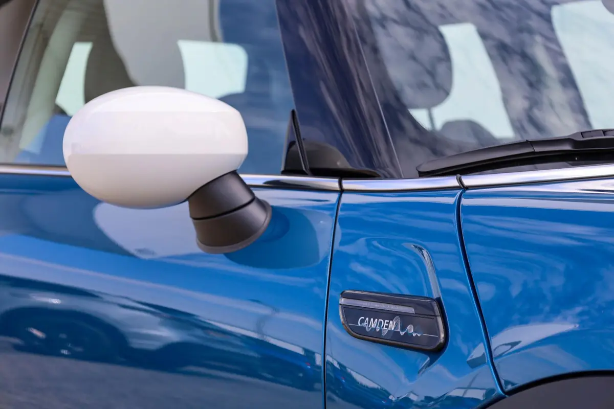 1.5 136pk Cooper Camden Edition | LED Verlichting | Parkeersensoren | Apple Carplay/Android Auto