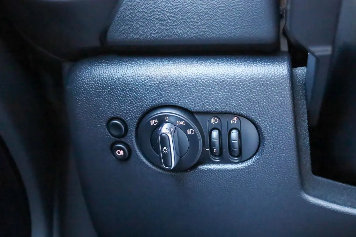 1.5 136pk AUT Cooper Camden Edition | Rijprofielinstellingen | Parkeersensoren | Apple CarPlay / Android Auto