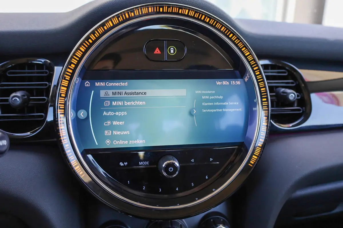 1.5 136pk AUT Cooper Camden Edition | Rijprofielinstellingen | Parkeersensoren | Apple CarPlay / Android Auto