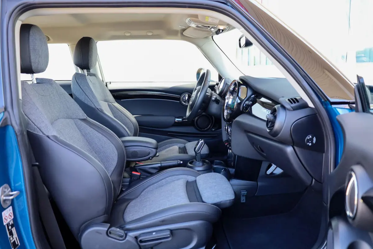 1.5 136pk AUT Cooper Camden Edition | Rijprofielinstellingen | Parkeersensoren | Apple CarPlay / Android Auto