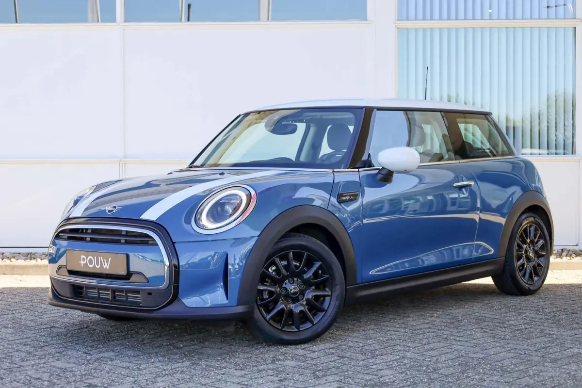1.5 136pk AUT Cooper Camden Edition | Rijprofielinstellingen | Parkeersensoren | Apple CarPlay / Android Auto
