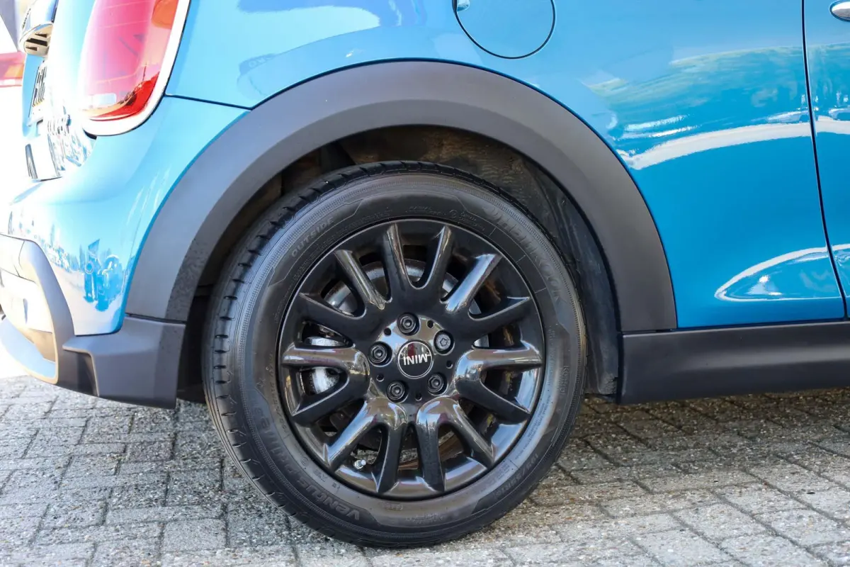 1.5 136pk AUT Cooper Camden Edition | Rijprofielinstellingen | Parkeersensoren | Apple CarPlay / Android Auto