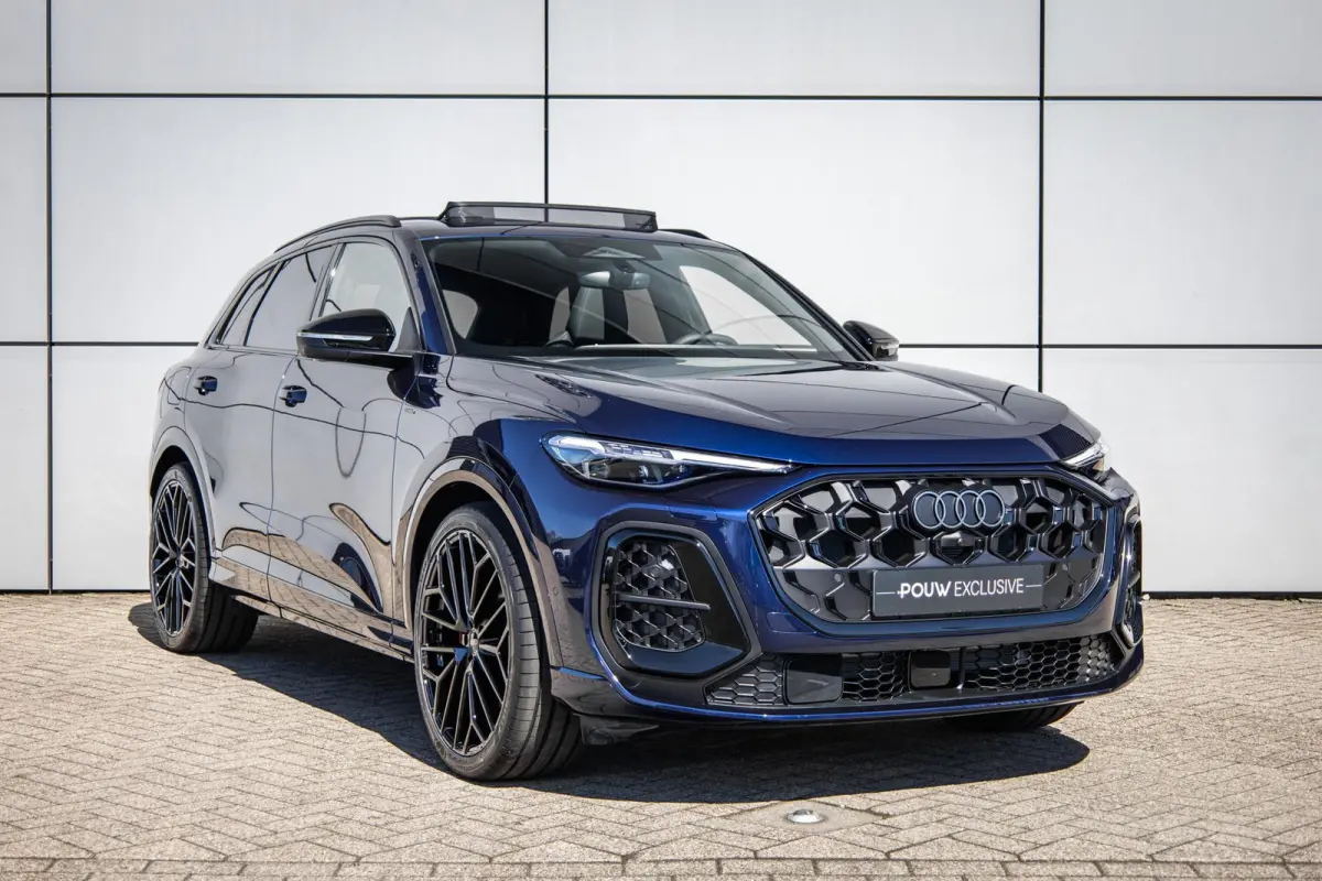 2.0 TFSI e-hybrid quattro S Edition Competition | Tech Pro | Head-up Display