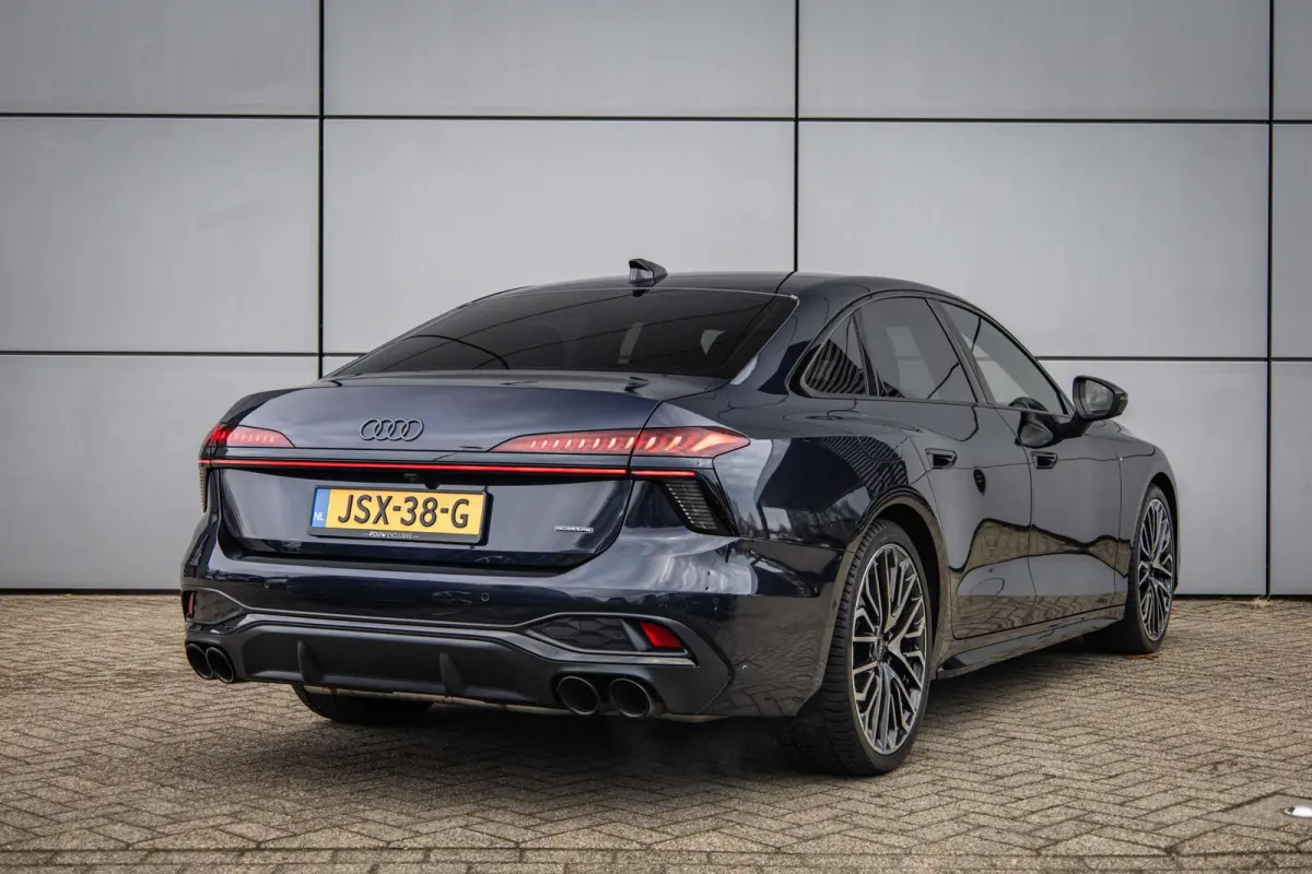 2.0 e-hybrid 299pk quattro Edition One | S-Line In- & Exterieur | 21"  Velgen