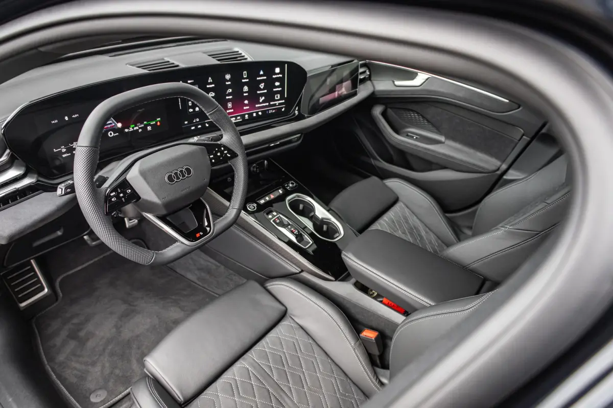 2.0 e-hybrid 299pk quattro Edition One | S-Line In- & Exterieur | 21"  Velgen