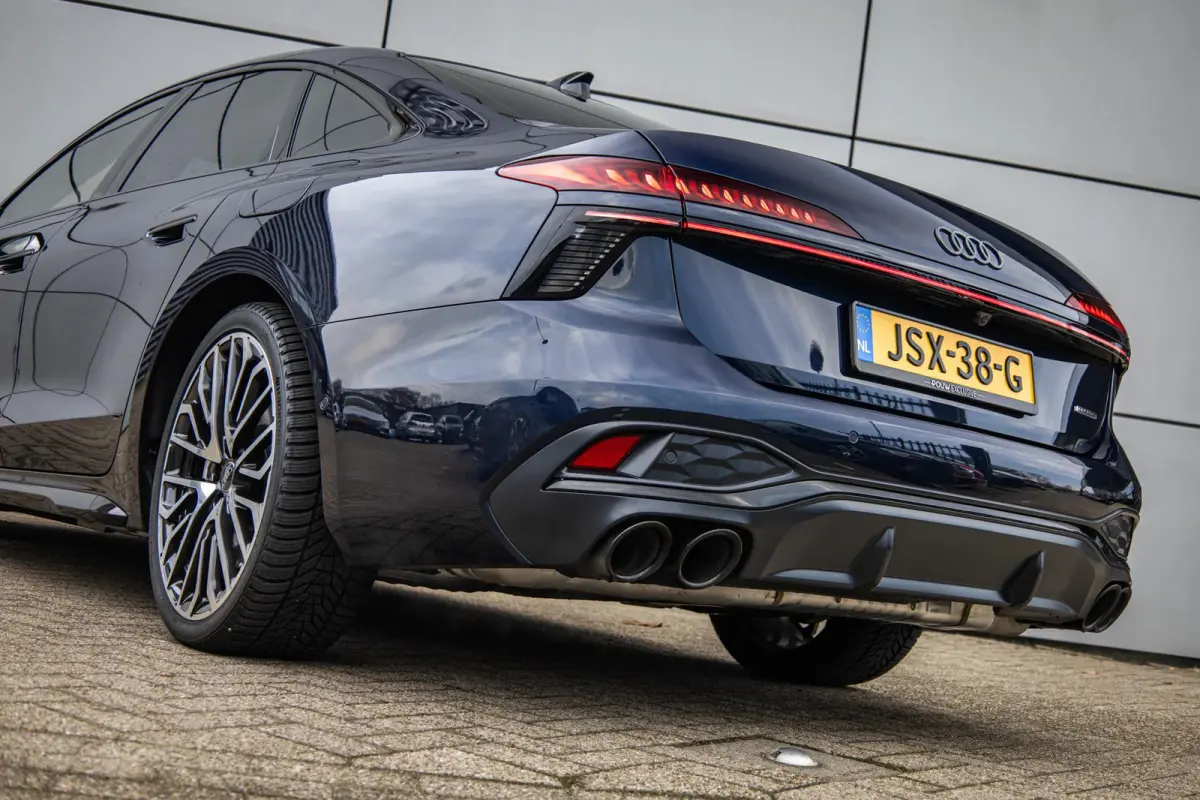 2.0 e-hybrid 299pk quattro Edition One | S-Line In- & Exterieur | 21"  Velgen