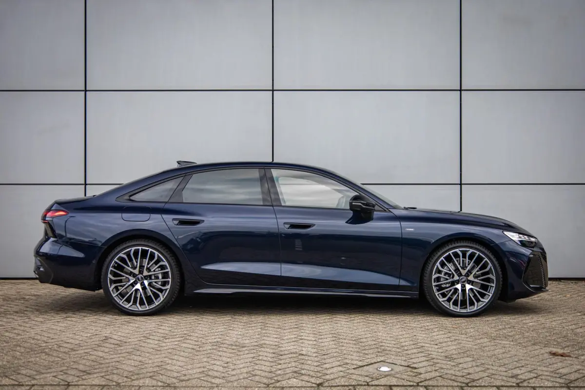 2.0 e-hybrid 299pk quattro Edition One | S-Line In- & Exterieur | 21"  Velgen
