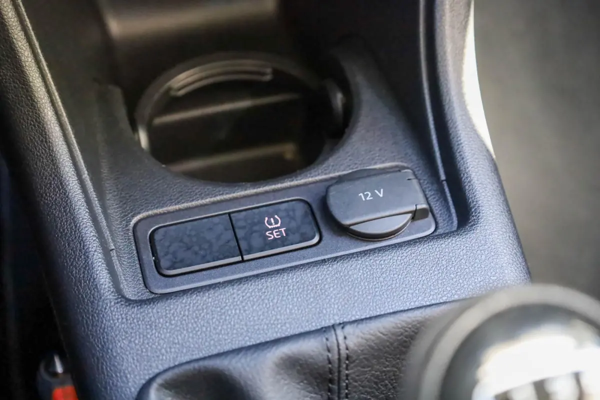up! 1.0 60pk Move up! | DAB | Lane Assist | Bluetooth