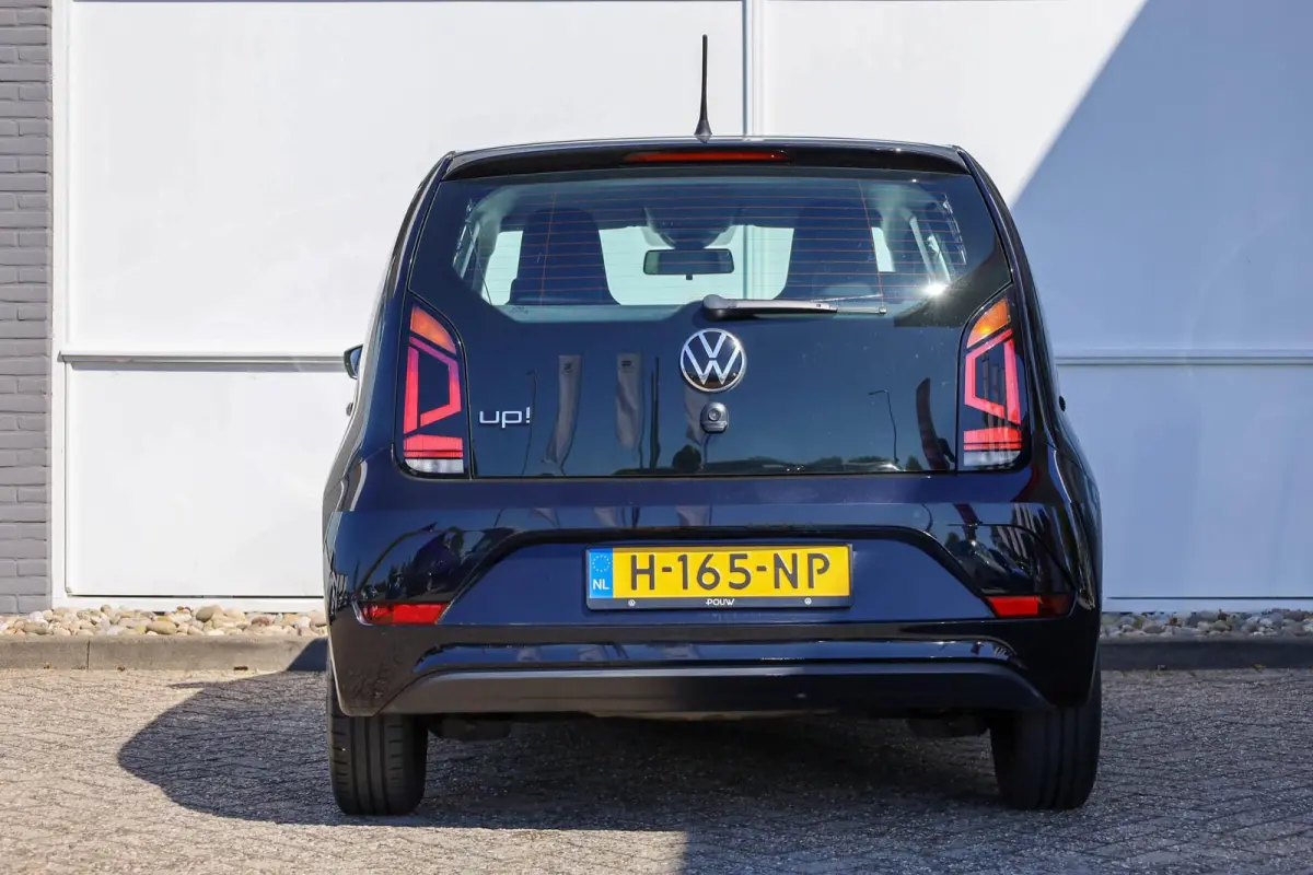 up! 1.0 60pk Move up! | DAB | Lane Assist | Bluetooth