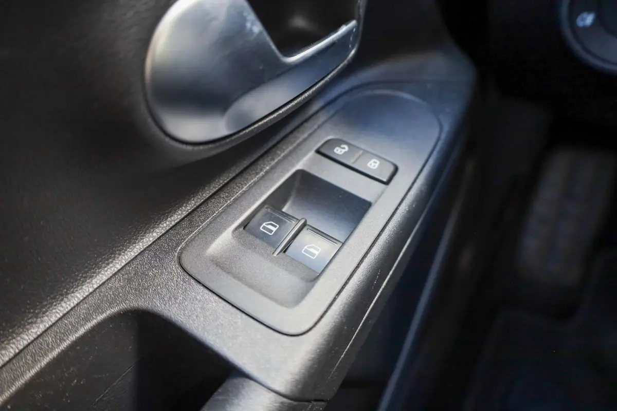 up! 1.0 60pk Move up! | DAB | Lane Assist | Bluetooth