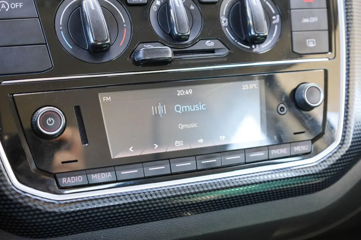 up! 1.0 60pk Move up! | DAB | Lane Assist | Bluetooth