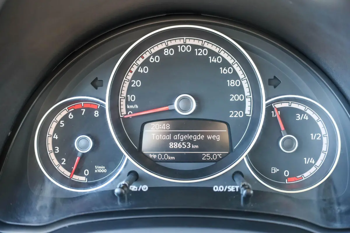 up! 1.0 60pk Move up! | DAB | Lane Assist | Bluetooth