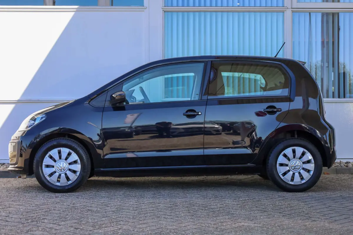 up! 1.0 60pk Move up! | DAB | Lane Assist | Bluetooth