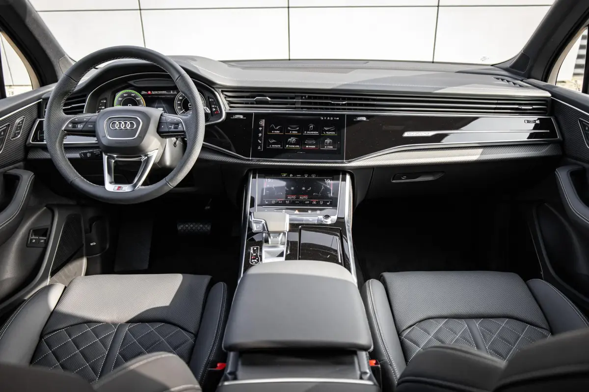55 TFSI e 394pk quattro S-line | Panoramadak | Trekhaak | Vierwielbesturing | Bang & Olufsen | Massagestoelen