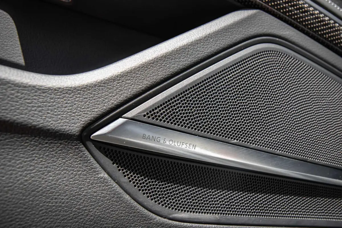 4.0 TFSI 571pk quattro | Panoramadak | B&O | Stoelmassage | Carbon Interieur | Luchtvering