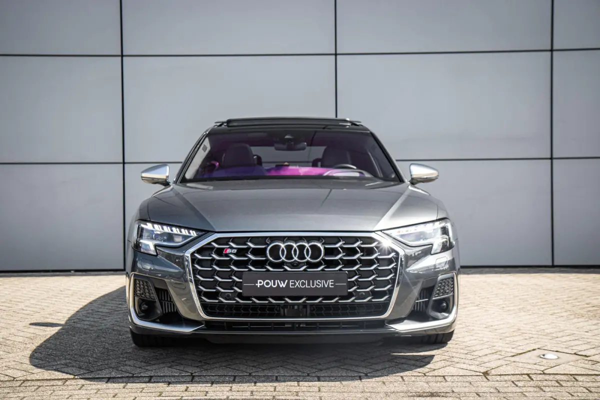 4.0 TFSI 571pk quattro | Panoramadak | B&O | Stoelmassage | Carbon Interieur | Luchtvering