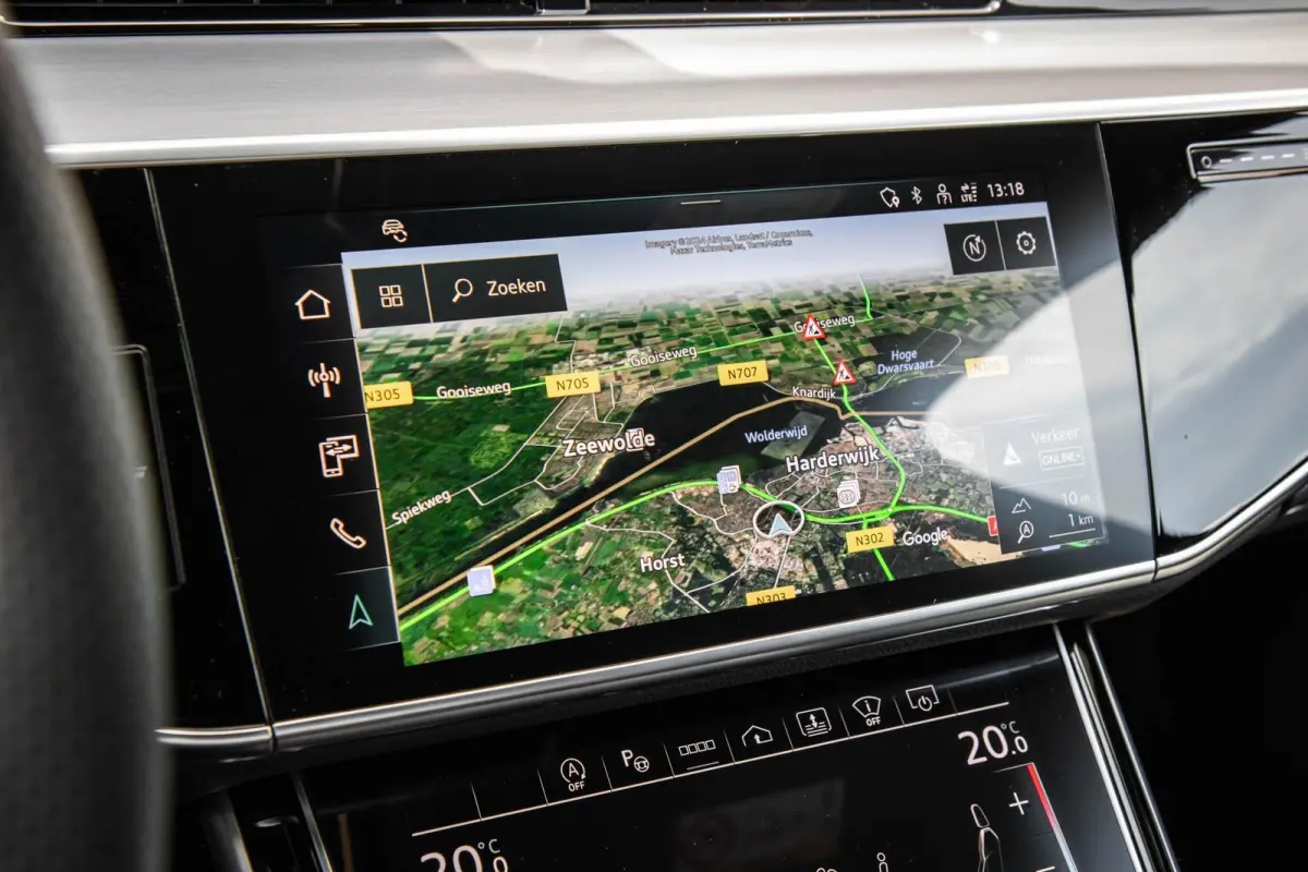 4.0 TFSI 571pk quattro | Panoramadak | B&O | Stoelmassage | Carbon Interieur | Luchtvering