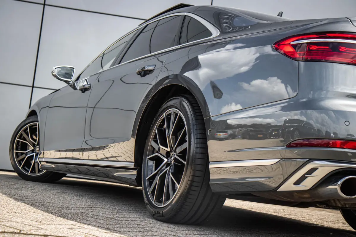 4.0 TFSI 571pk quattro | Panoramadak | B&O | Stoelmassage | Carbon Interieur | Luchtvering