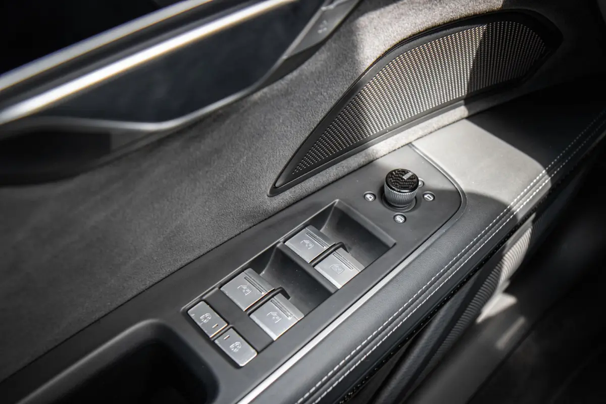 4.0 TFSI 571pk quattro | Panoramadak | B&O | Stoelmassage | Carbon Interieur | Luchtvering