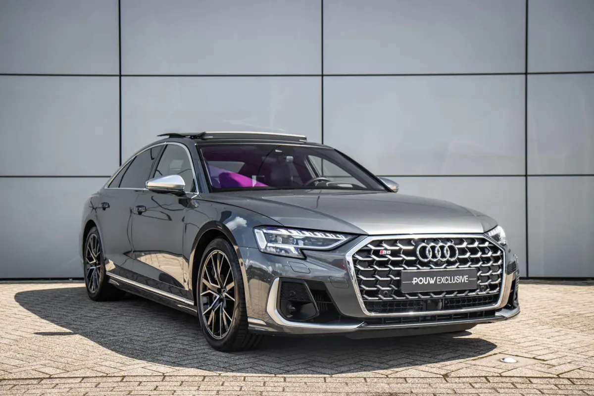 4.0 TFSI 571pk quattro | Panoramadak | B&O | Stoelmassage | Carbon Interieur | Luchtvering