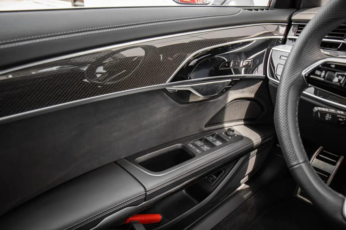 4.0 TFSI 571pk quattro | Panoramadak | B&O | Stoelmassage | Carbon Interieur | Luchtvering