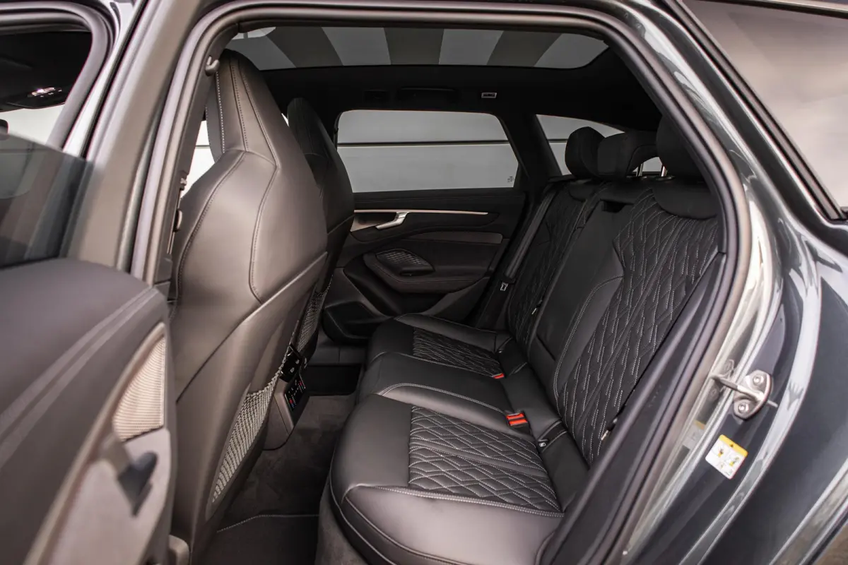 2.0 e-hybrid 367pk quattro S edition Competition | Tech Plus Pakket | Bang & Olufsen Premium Sound 3D
