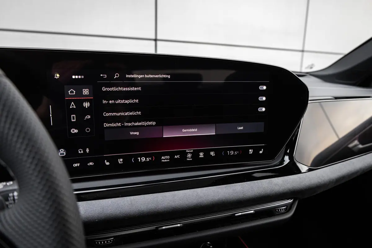 2.0 e-hybrid 367pk quattro S edition Competition | Tech Plus Pakket | Bang & Olufsen Premium Sound 3D