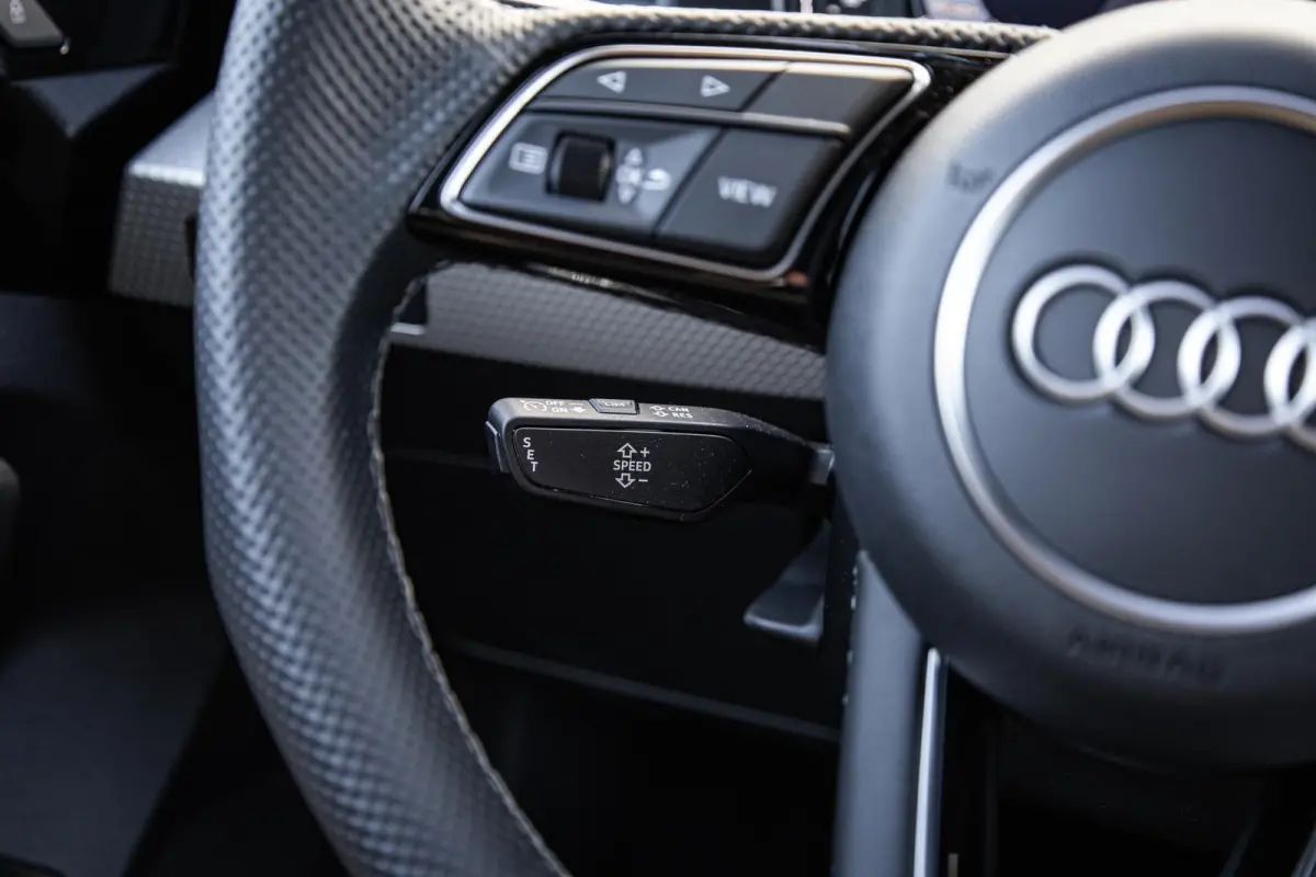 25 TFSI 95pk S-tronic S Edition | Navigatie | Zwart Optiek | Climate Control