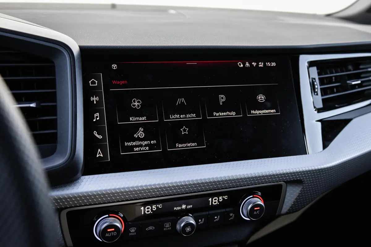 25 TFSI 95pk S-tronic S Edition | Navigatie | Zwart Optiek | Climate Control