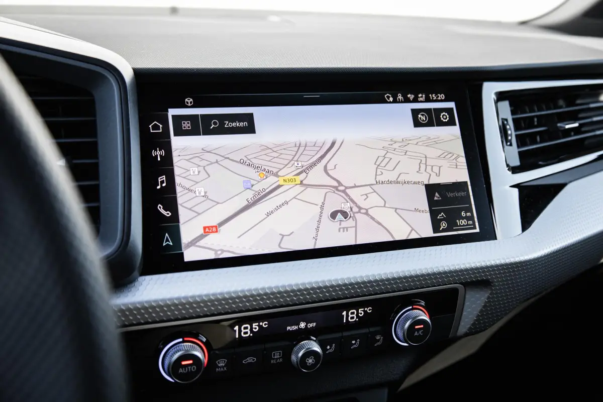 25 TFSI 95pk S-tronic S Edition | Navigatie | Zwart Optiek | Climate Control