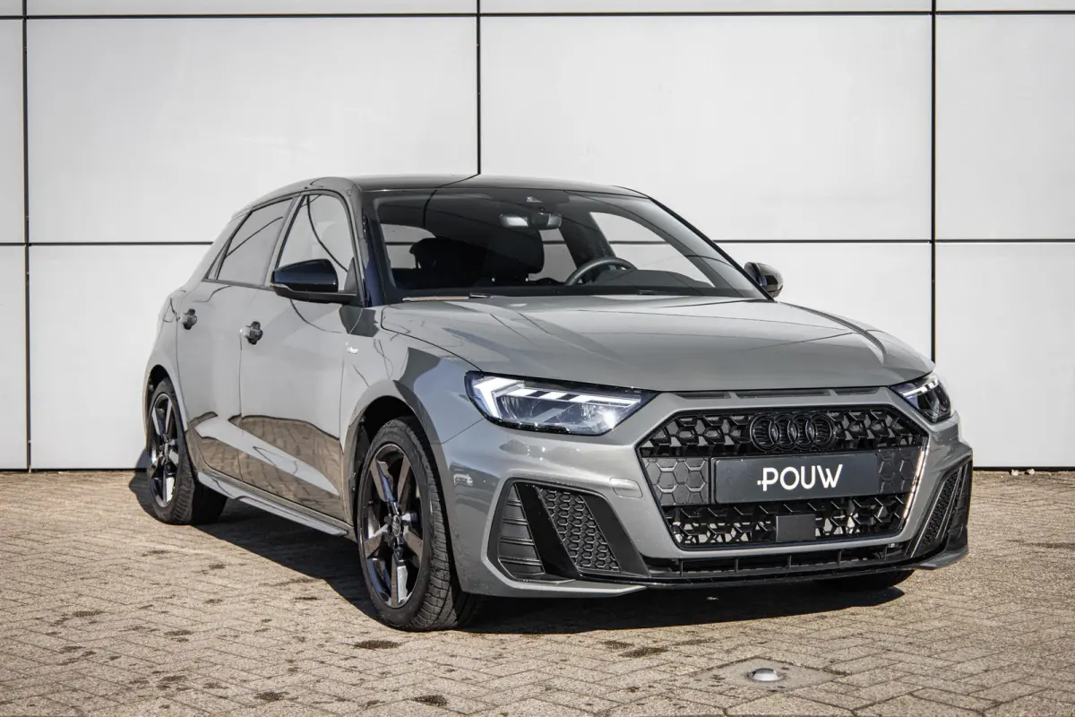 25 TFSI 95pk S-tronic S Edition | Navigatie | Zwart Optiek | Climate Control
