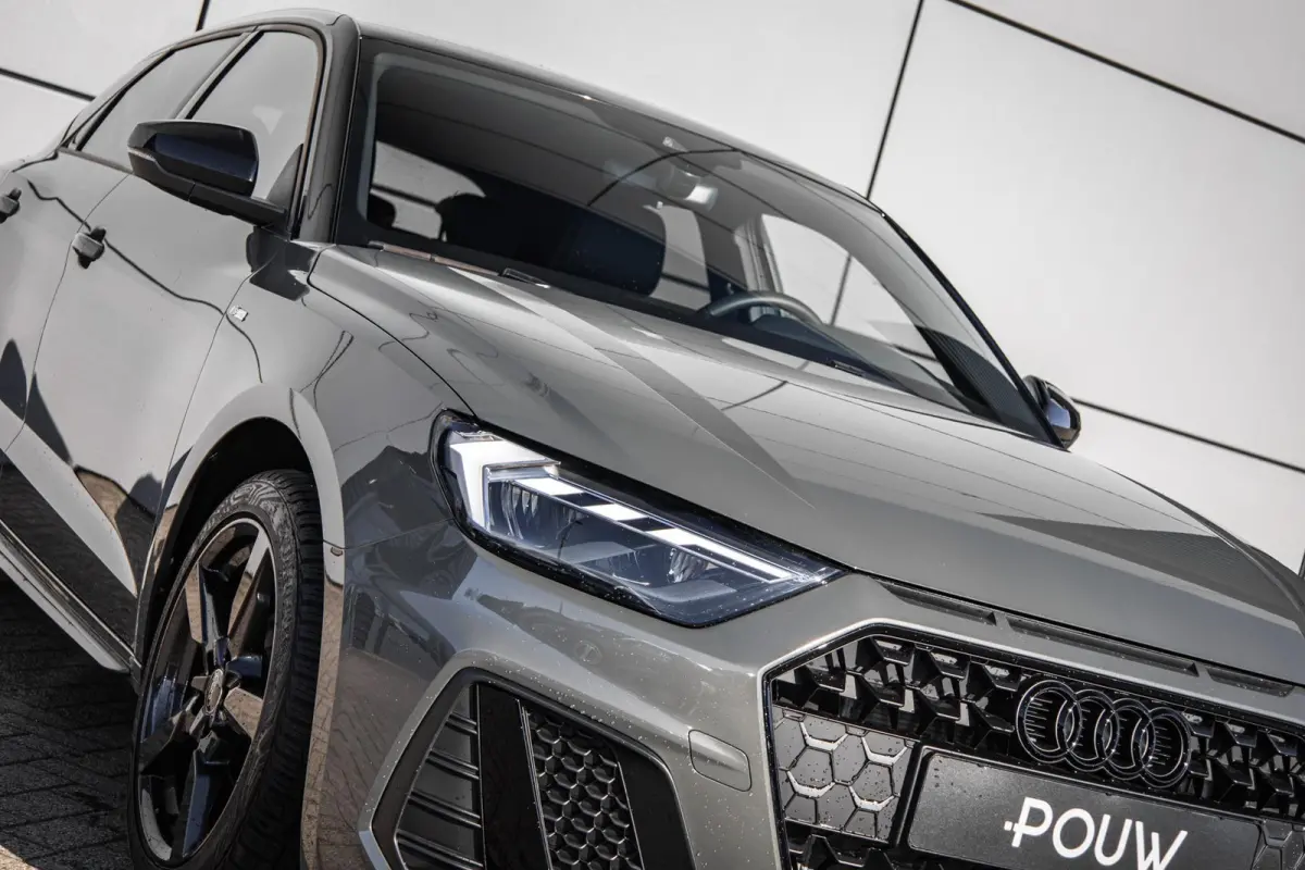 25 TFSI 95pk S-tronic S Edition | Navigatie | Zwart Optiek | Climate Control