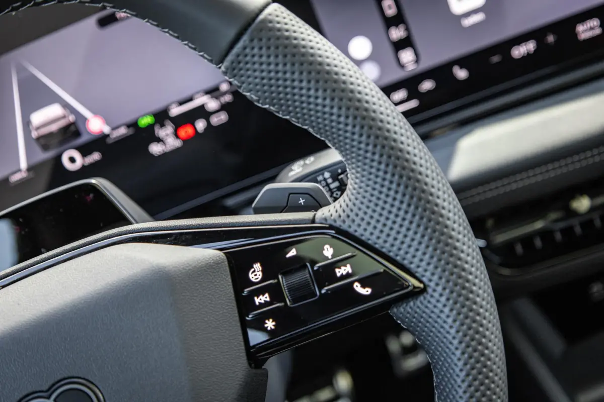 286pk S Edition 83 kWh | Head-up Display | Luchtvering