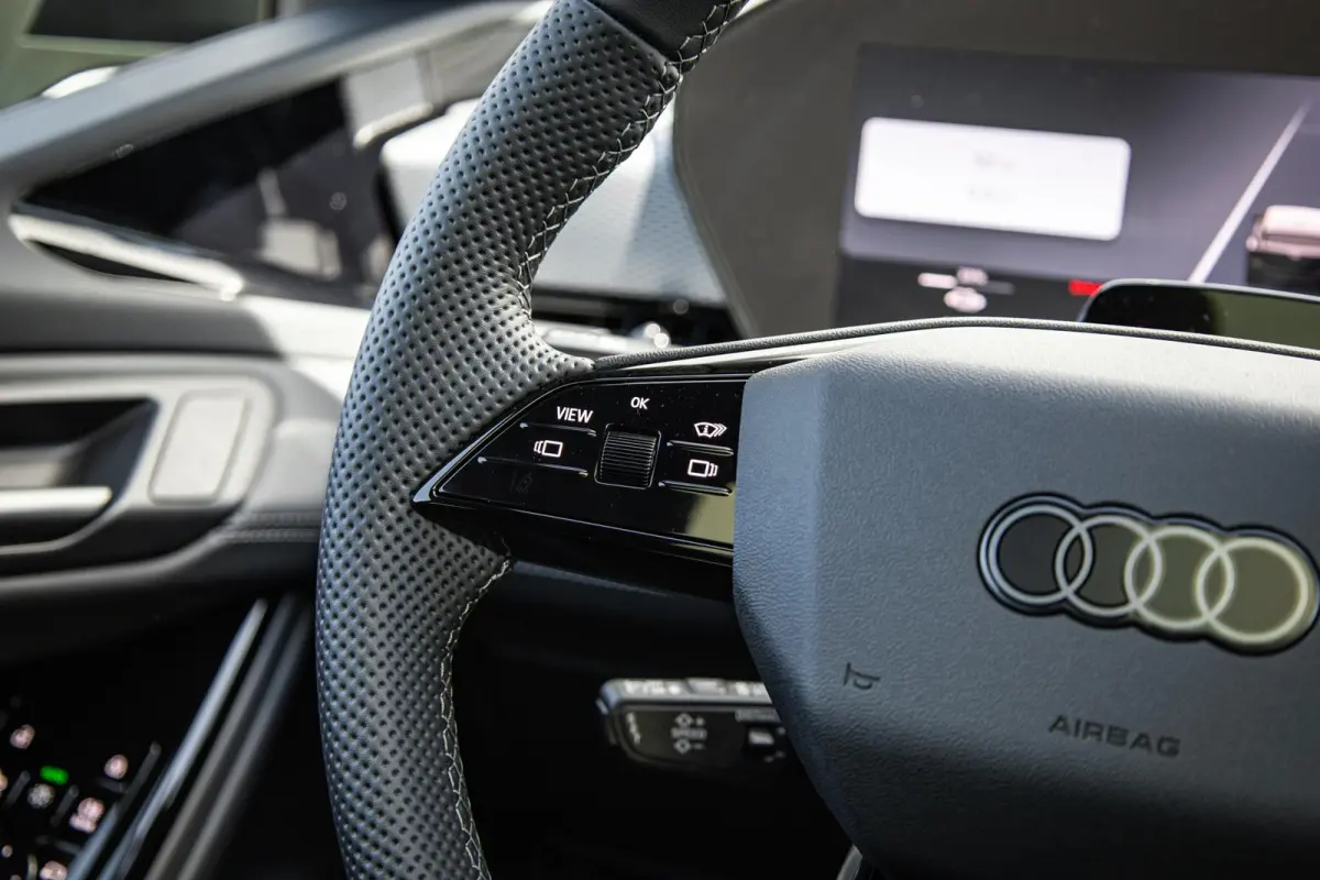 286pk S Edition 83 kWh | Head-up Display | Luchtvering