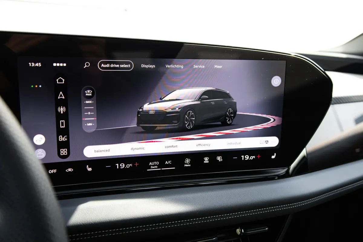 286pk S Edition 83 kWh | Head-up Display | Luchtvering